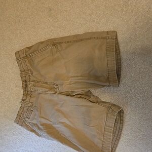 Aeropostale Tan Flat Front Distressed Khaki Shorts Mens Size 27